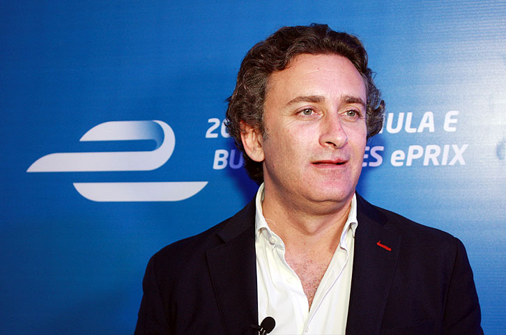 Alejandro Agag in der Pressekonferenz von Buenos Aires