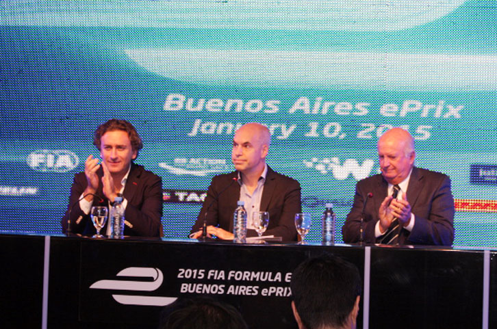 Alejandro Agag in der Pressekonferenz in Buenos Aires