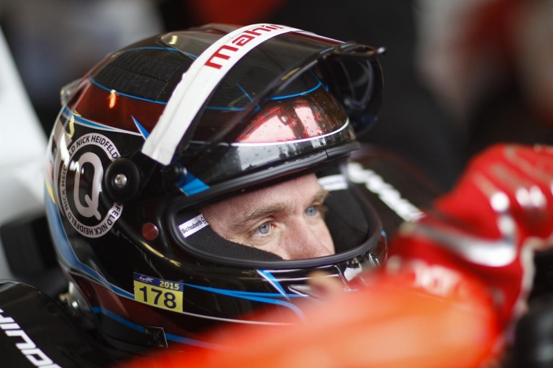 Nick-Heidfeld-Mahindra-Helmet-Close-up
