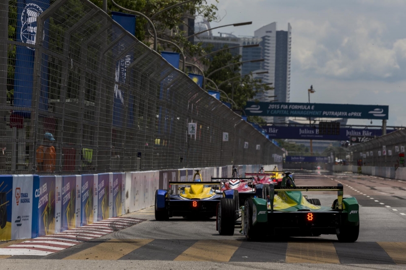 Abt-e.dams-Start-Ziel-Gerade-Putrajaya