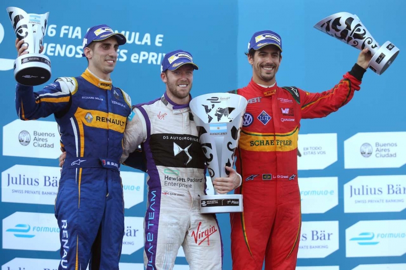 Seabstien-Buemi-Sam-Bird-Lucas-di-Grassi-auf-dem-Siegerpodest-in-Buenos-Aires