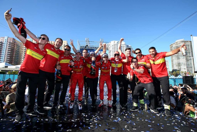 Lucas-di-Grassi-Abt-im-Freudentaumel