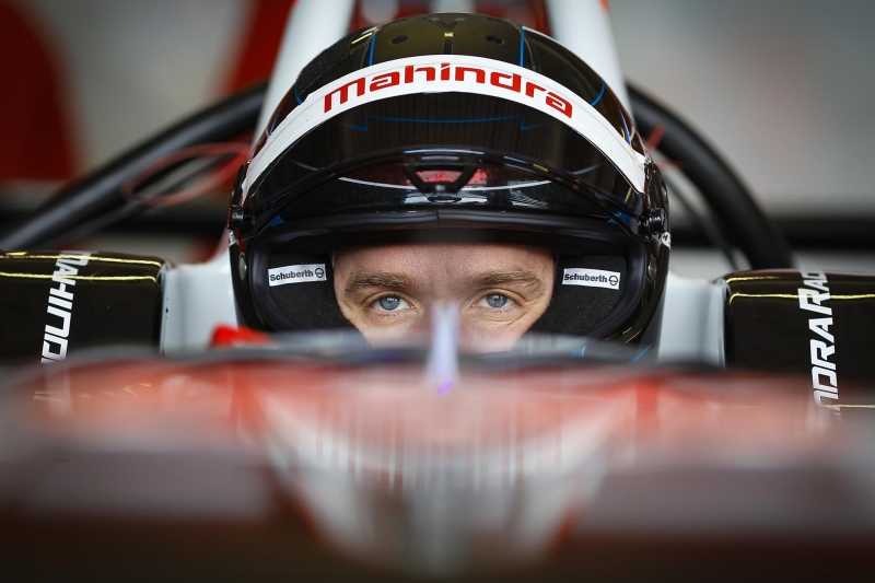 Nick-Heidfeld-Mahindra-Formula-E-Close-up