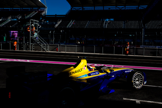 Sebastien-Buemi-e.dams-Mexico-Pitlane