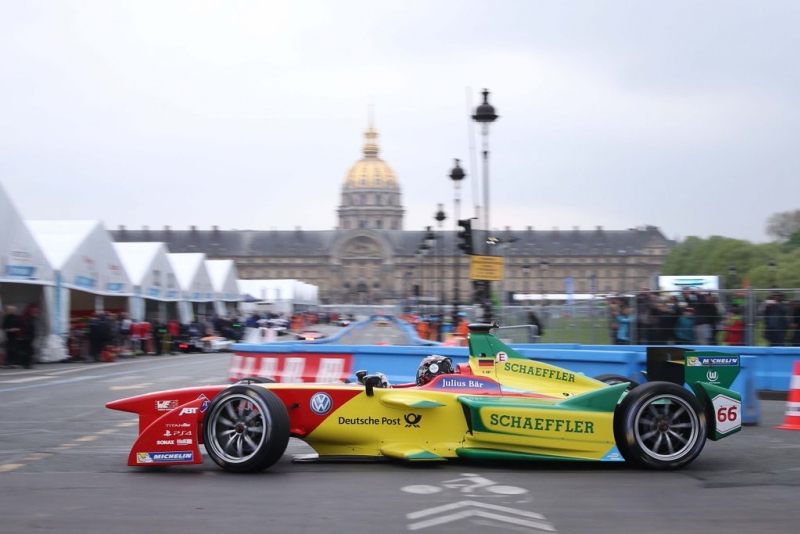 Daniel-Abt-Pitlane-Paris
