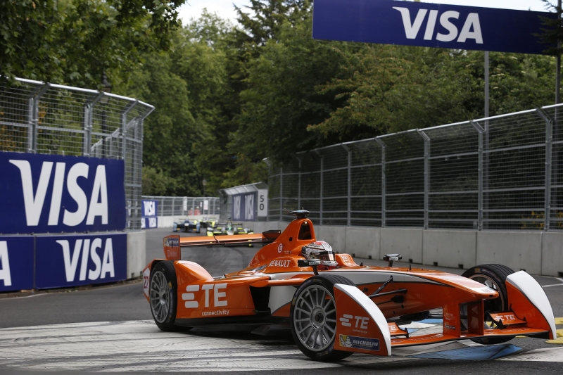 Jean-Eric-Vergne-Andretti-TE-Connectivity-Car-Orange-London