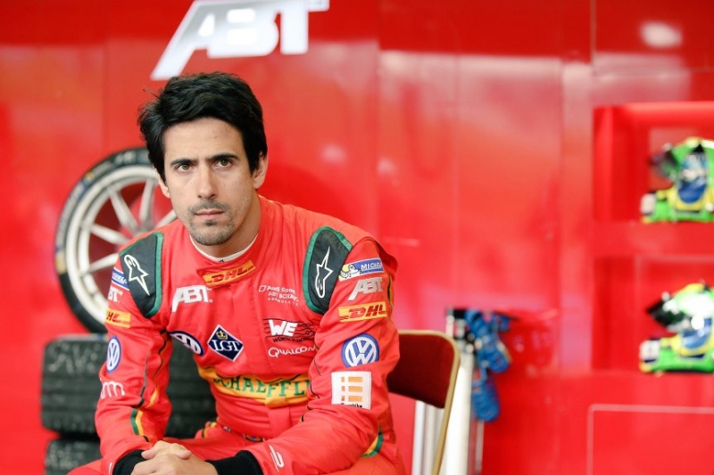 Lucas-di-Grassi-sits-Abt-garage