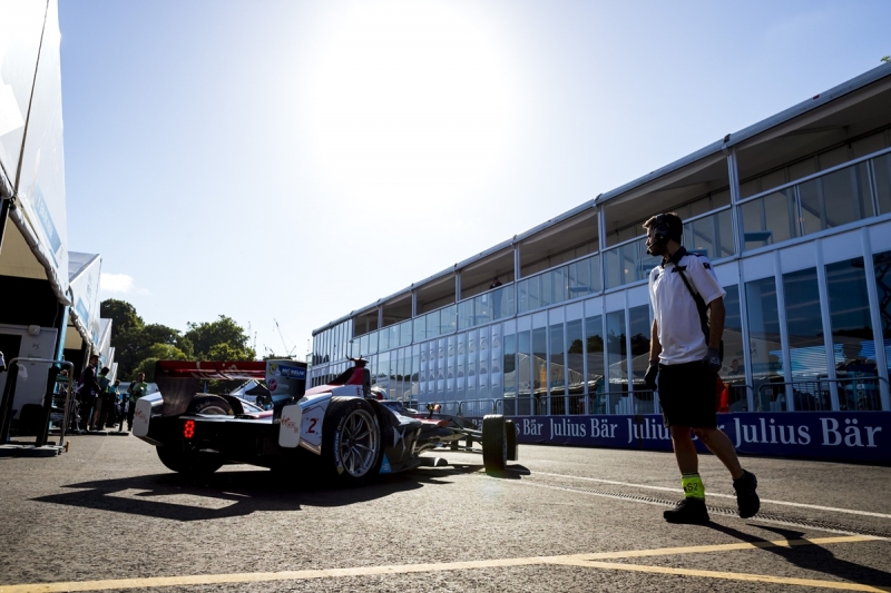 Sam-Bird-at-London-ePrix