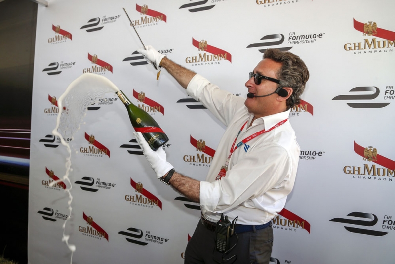 Alejandro-Agag-Bottle-Champagne-Mumm