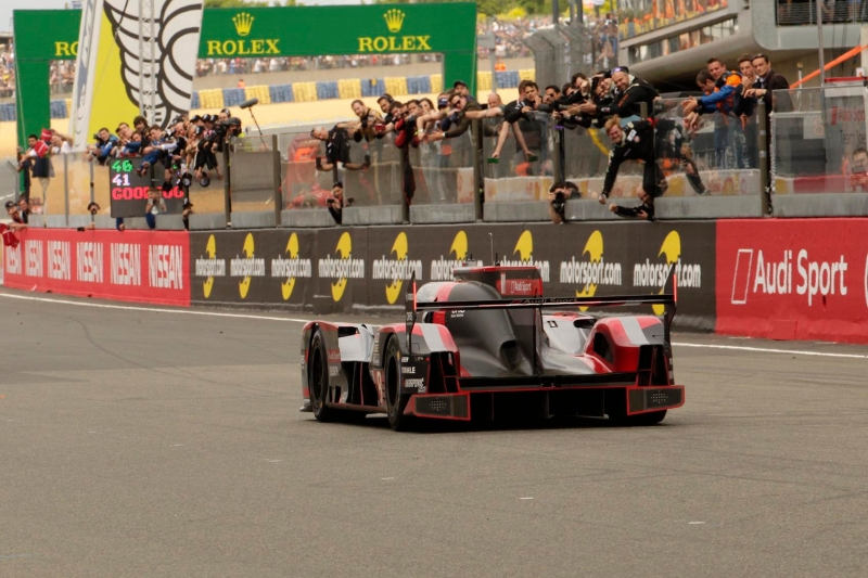 Audi-R8-WEC-Le-Mans-Back