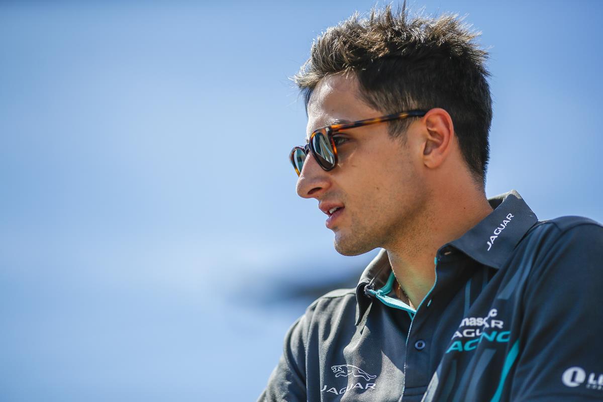 Mitch-Evans-Sunglasses-Jaguar-Formula-E