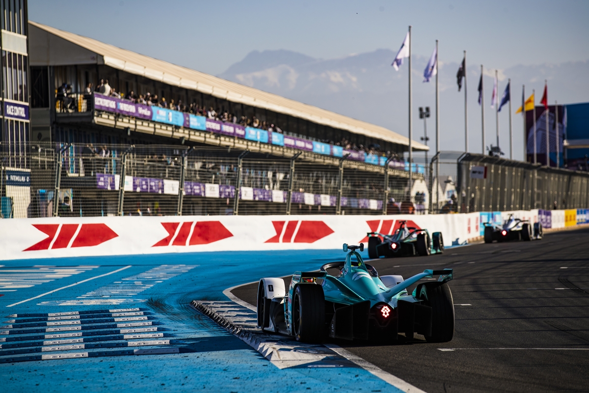NIO-Race-Rear-Turvey