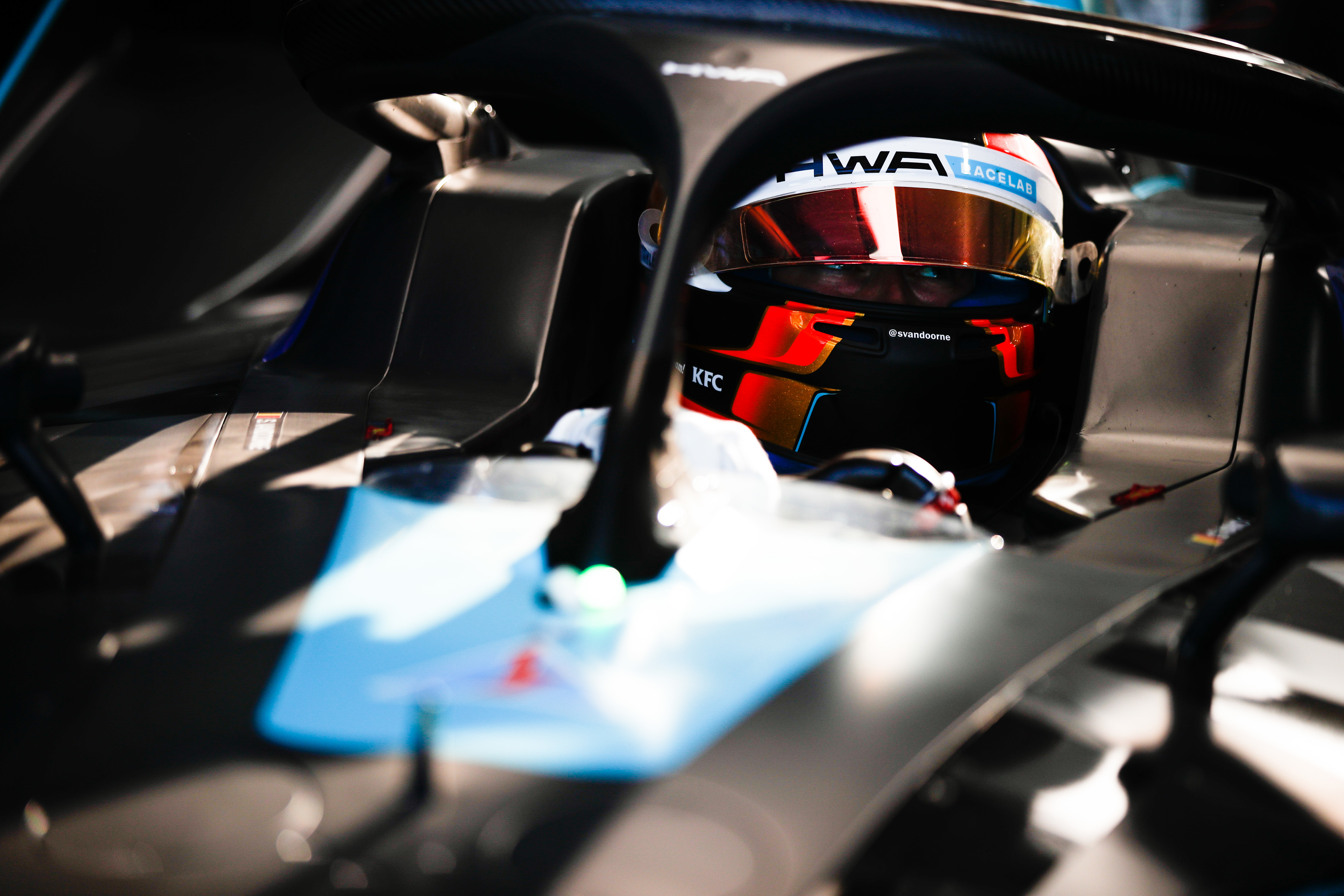 Stoffel-Vandoorne-Formula-E-HWA-Santiago