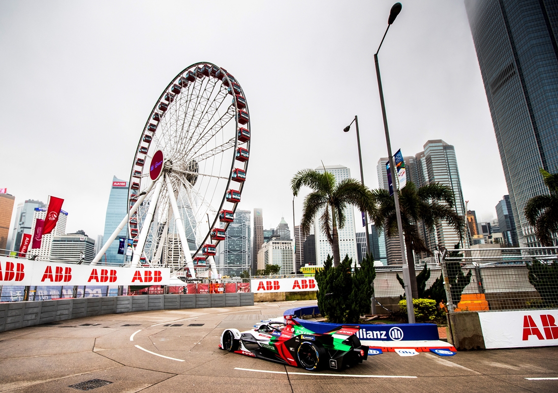 Daniel-Abt-Ferris-Wheel-Hong-Kong