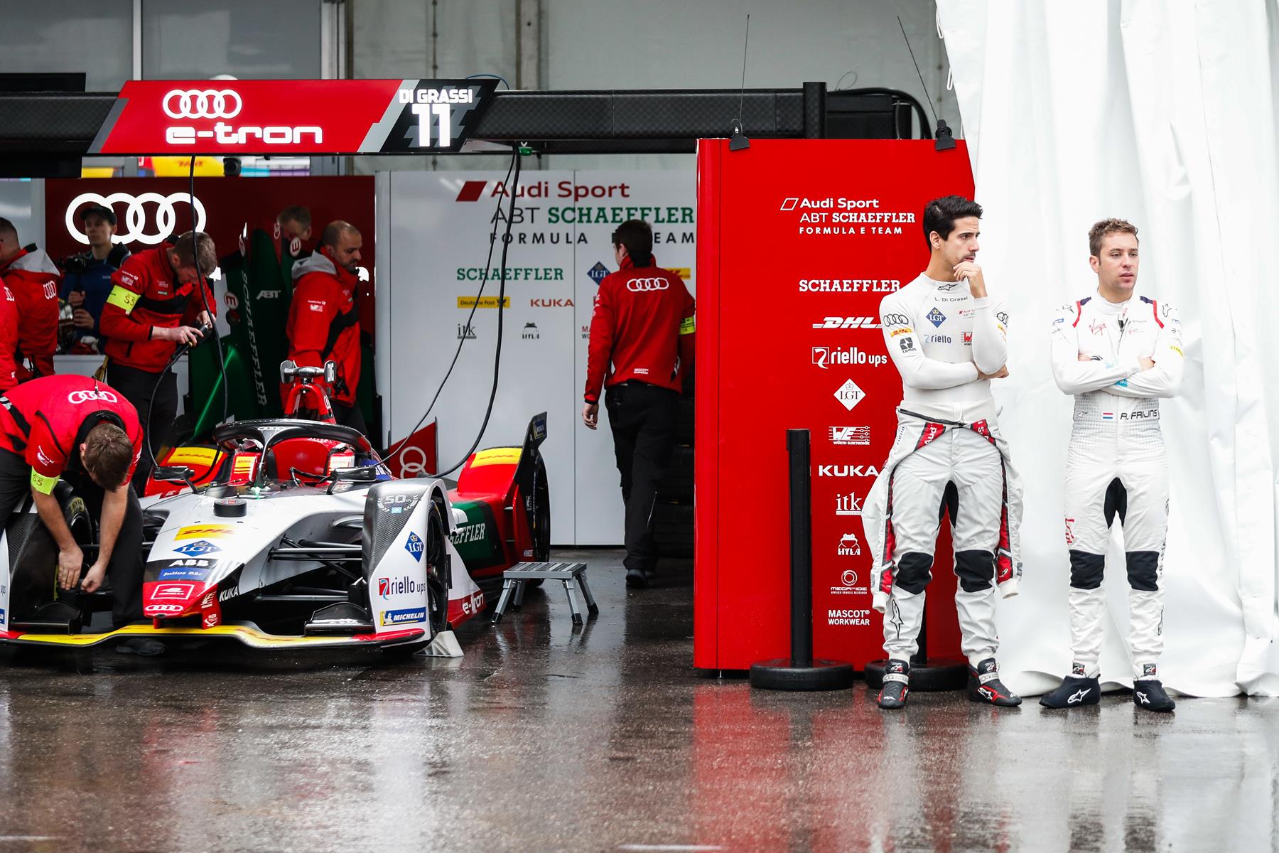 Lucas-di-Grassi-Robin-Frijns-Audi-Garage