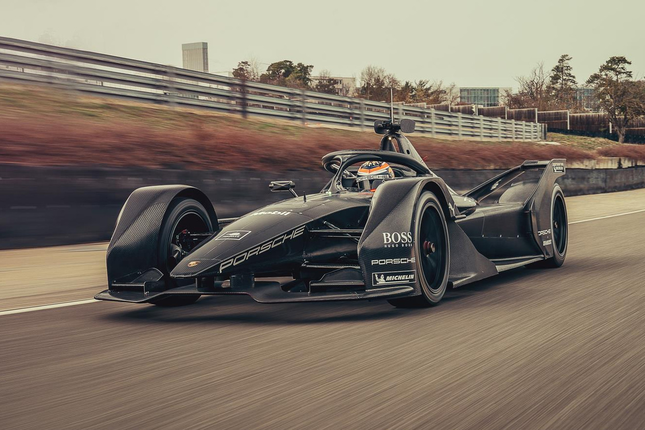 neel_jani_formel_e_rollout_weissach_2019_porsche_ag