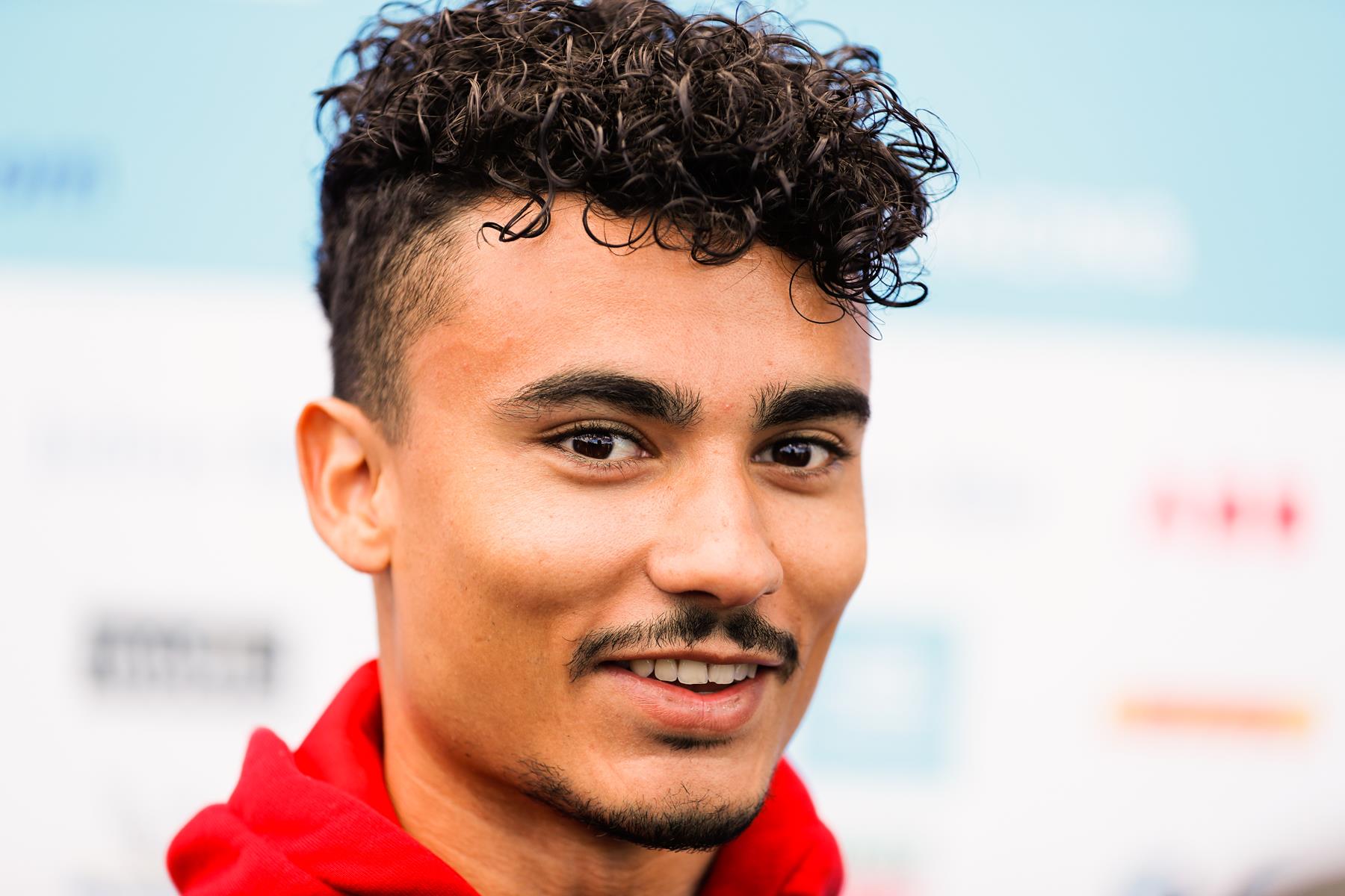 Pascal-Wehrlein-lacht
