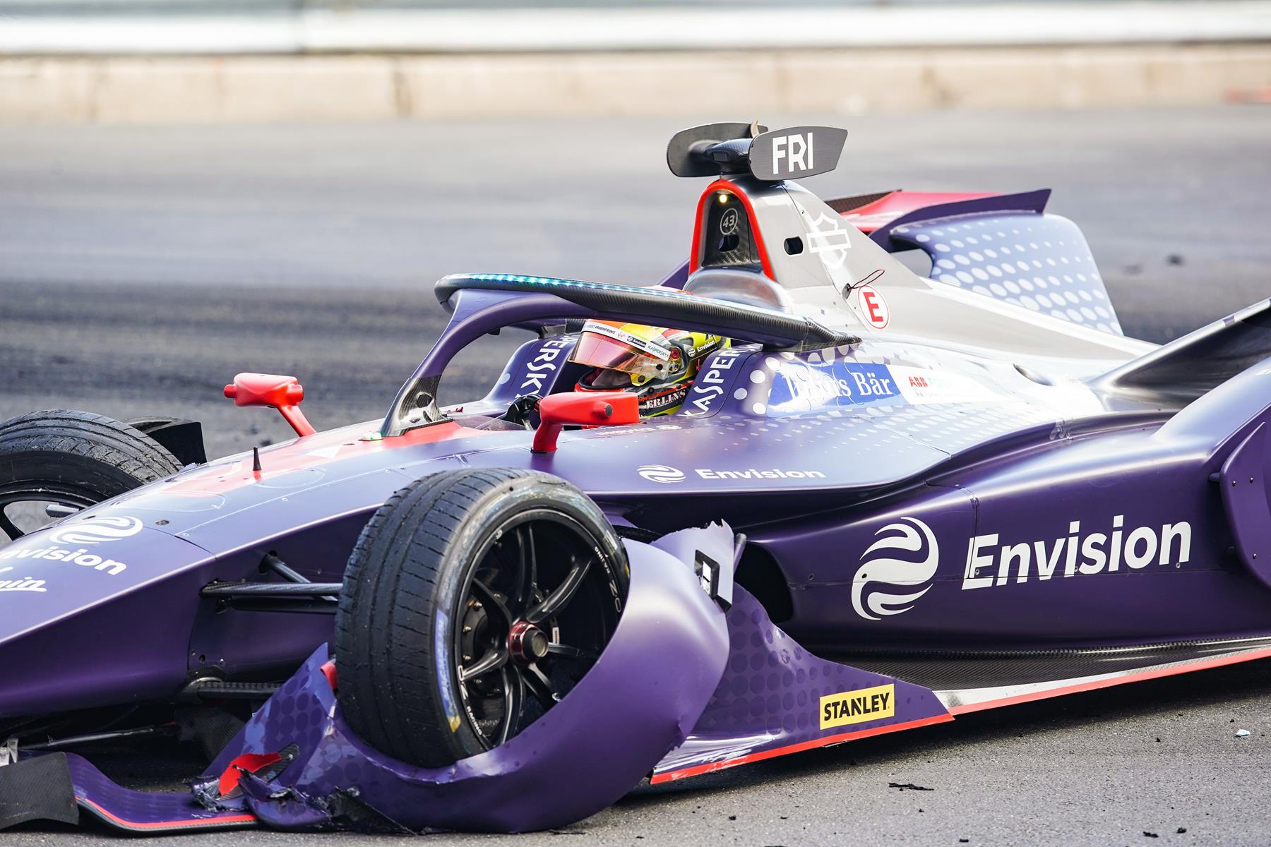 Robin-Frijns-Crash-Monaco