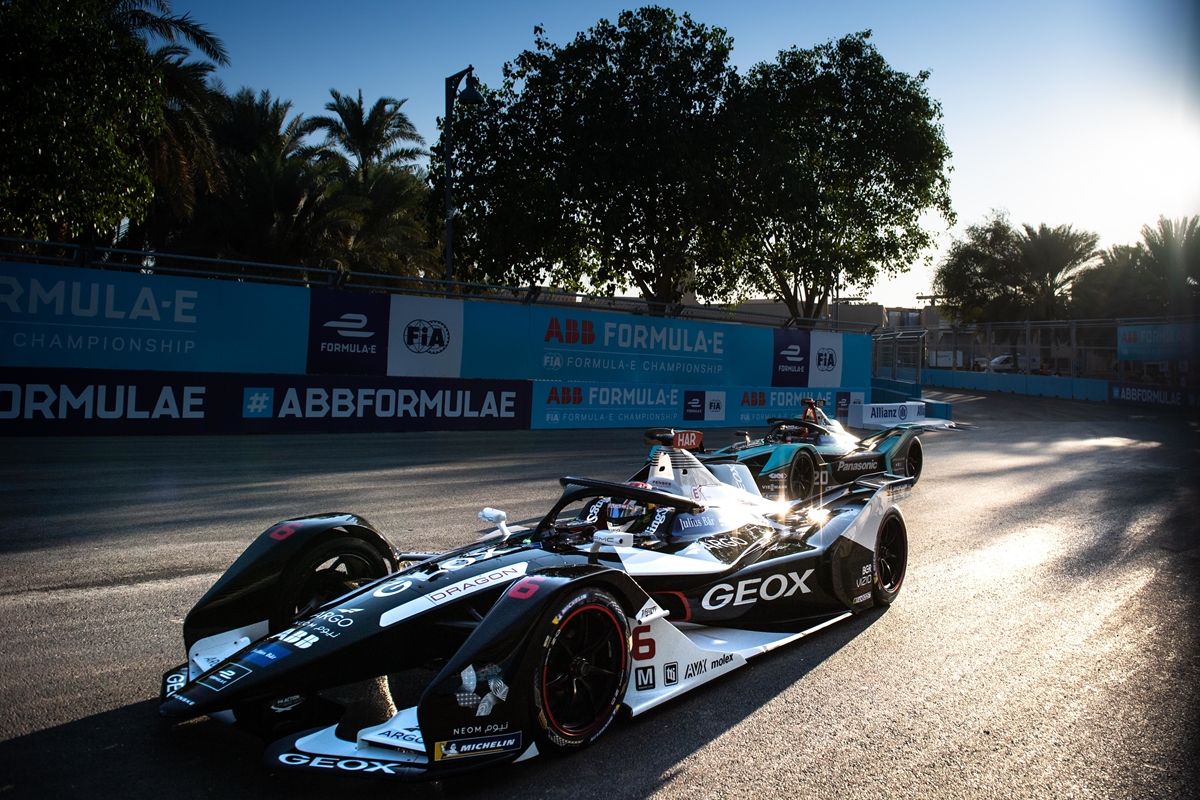 Dragon-Jaguar-Formula-E-Corner-Diriyah-E-Prix-2019