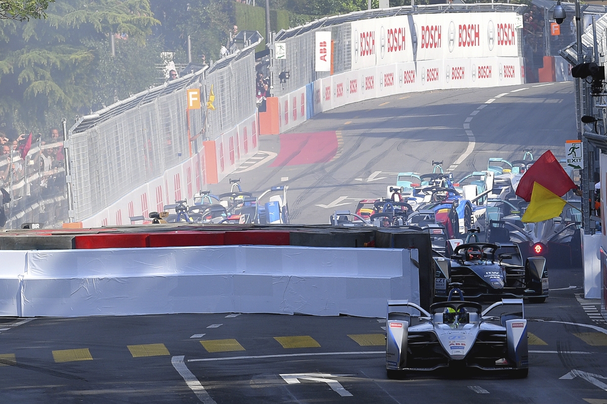 Felipe-Massa-Bern-Red-Flag