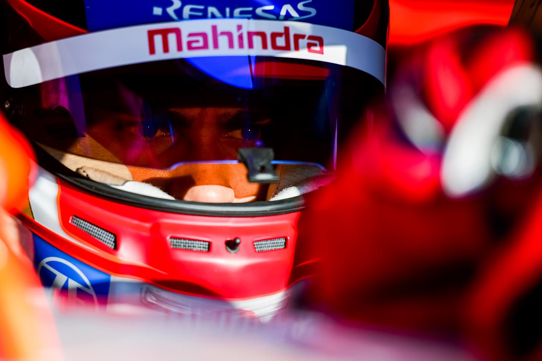 Pascal-Wehrlein-Helmet-in-Car-Mahindra-Renesas-Diriyah
