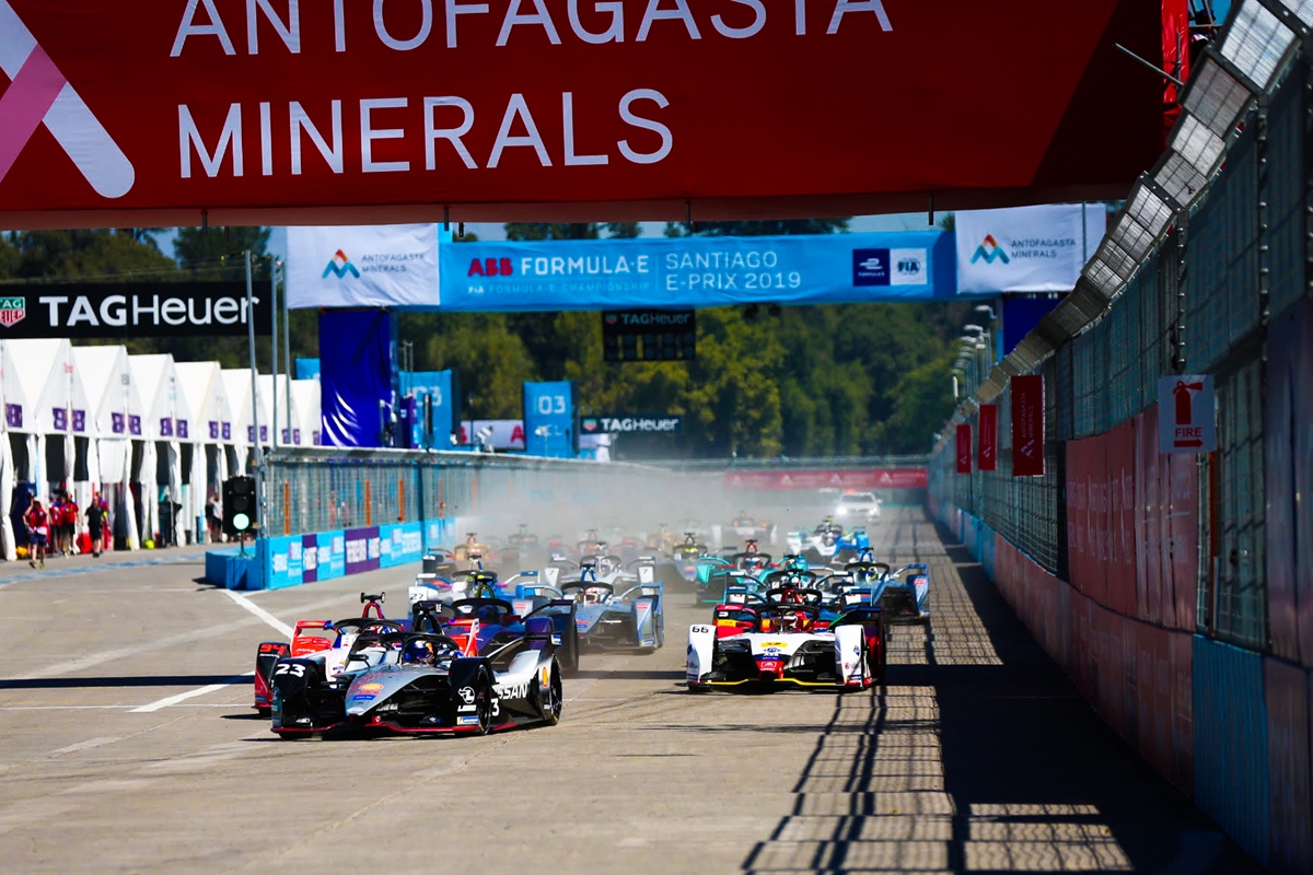 Race-Start-Santiago-Season-5-Formula-E