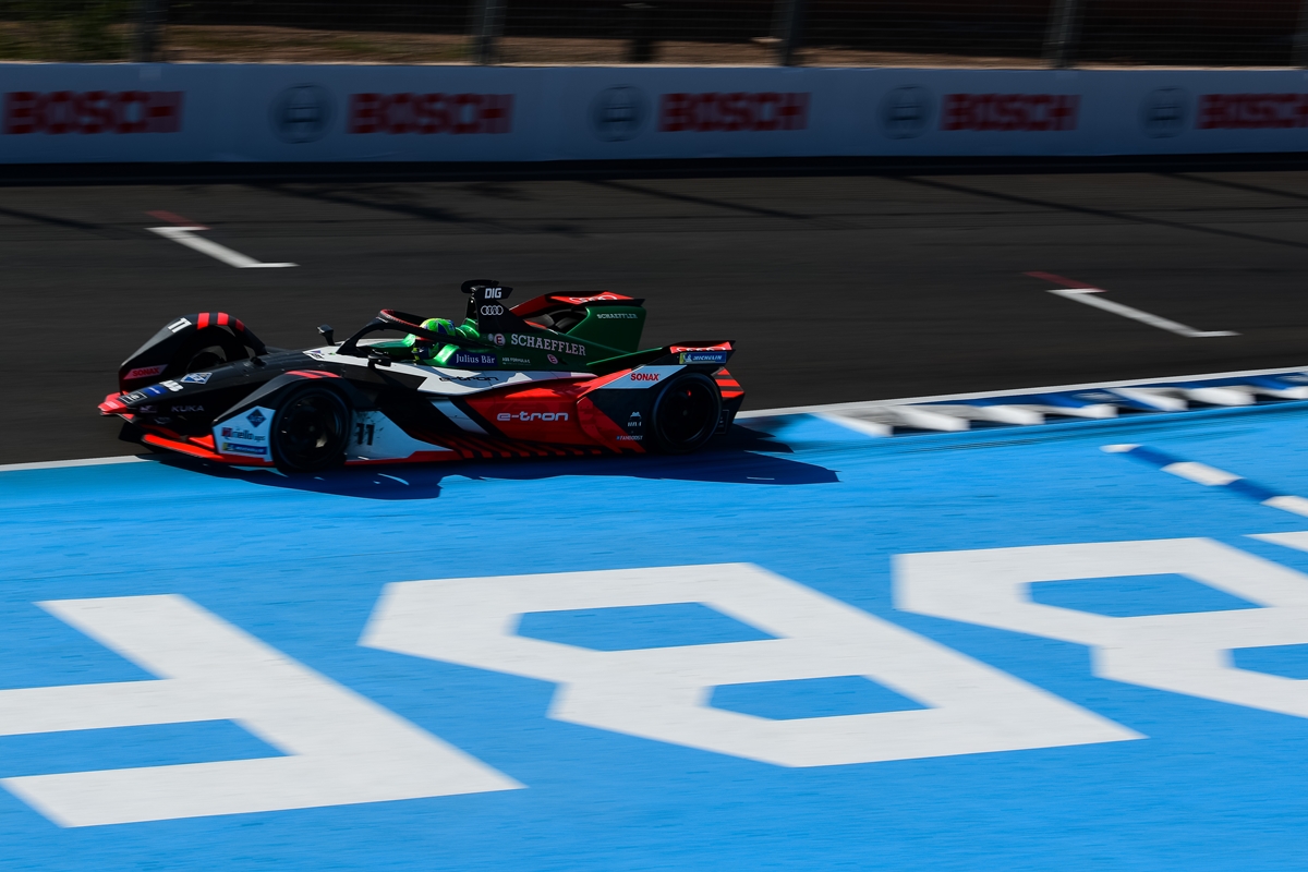 Di-Grassi-Curb-Morocco-Audi-etron