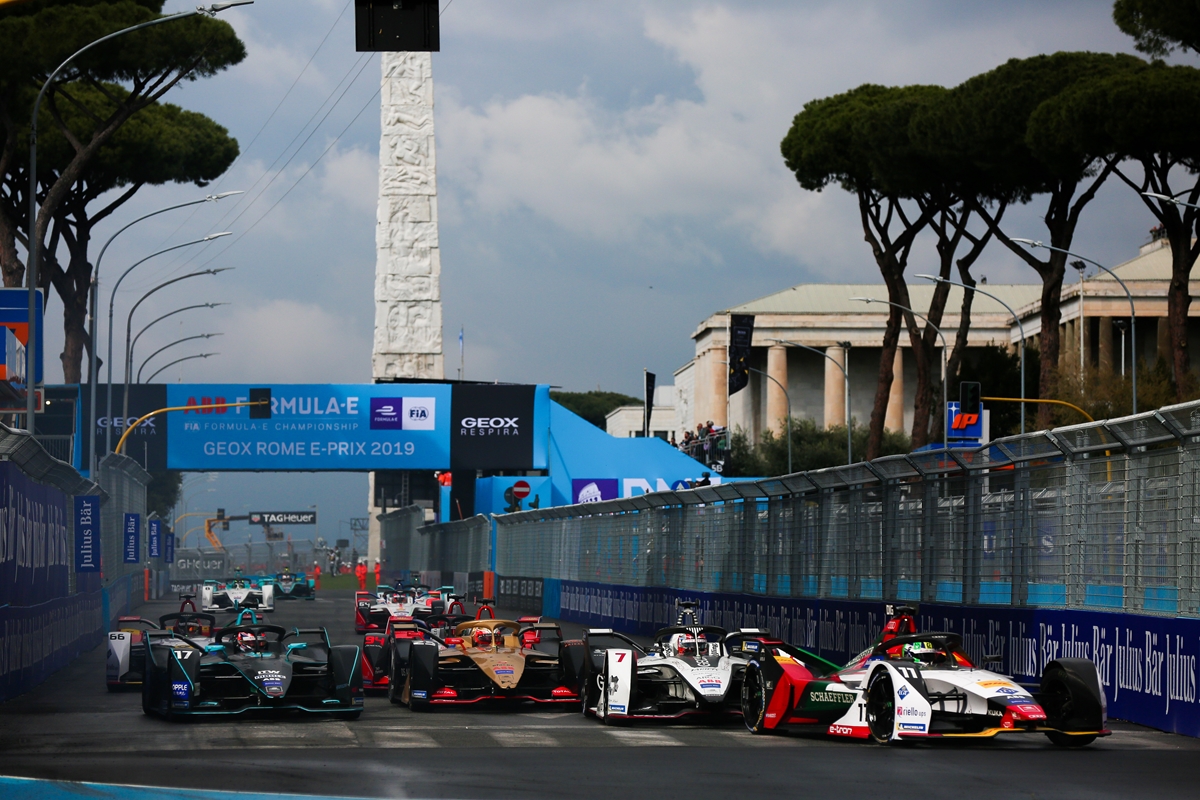 Rome-E-Prix-Start-Chaos