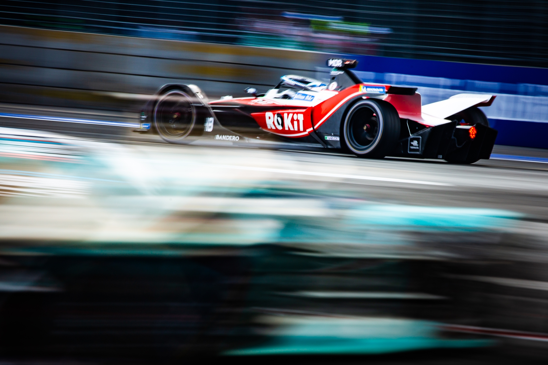Rokit-Venturi-Racing-Blurry-Mexico-City