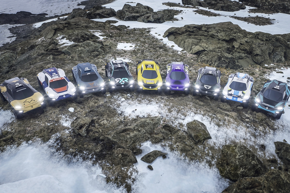 Extreme-E-Snow-Stones-Cars-Line-up