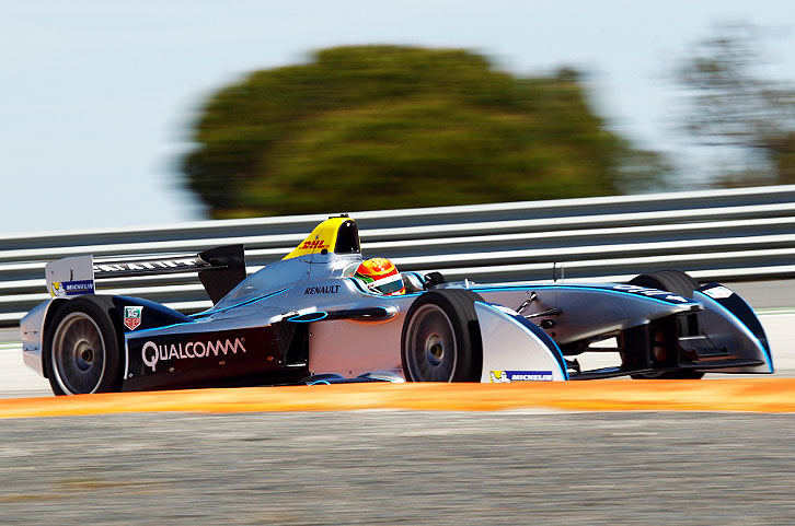 Die Formel E beim ersten Test in Donignton Park