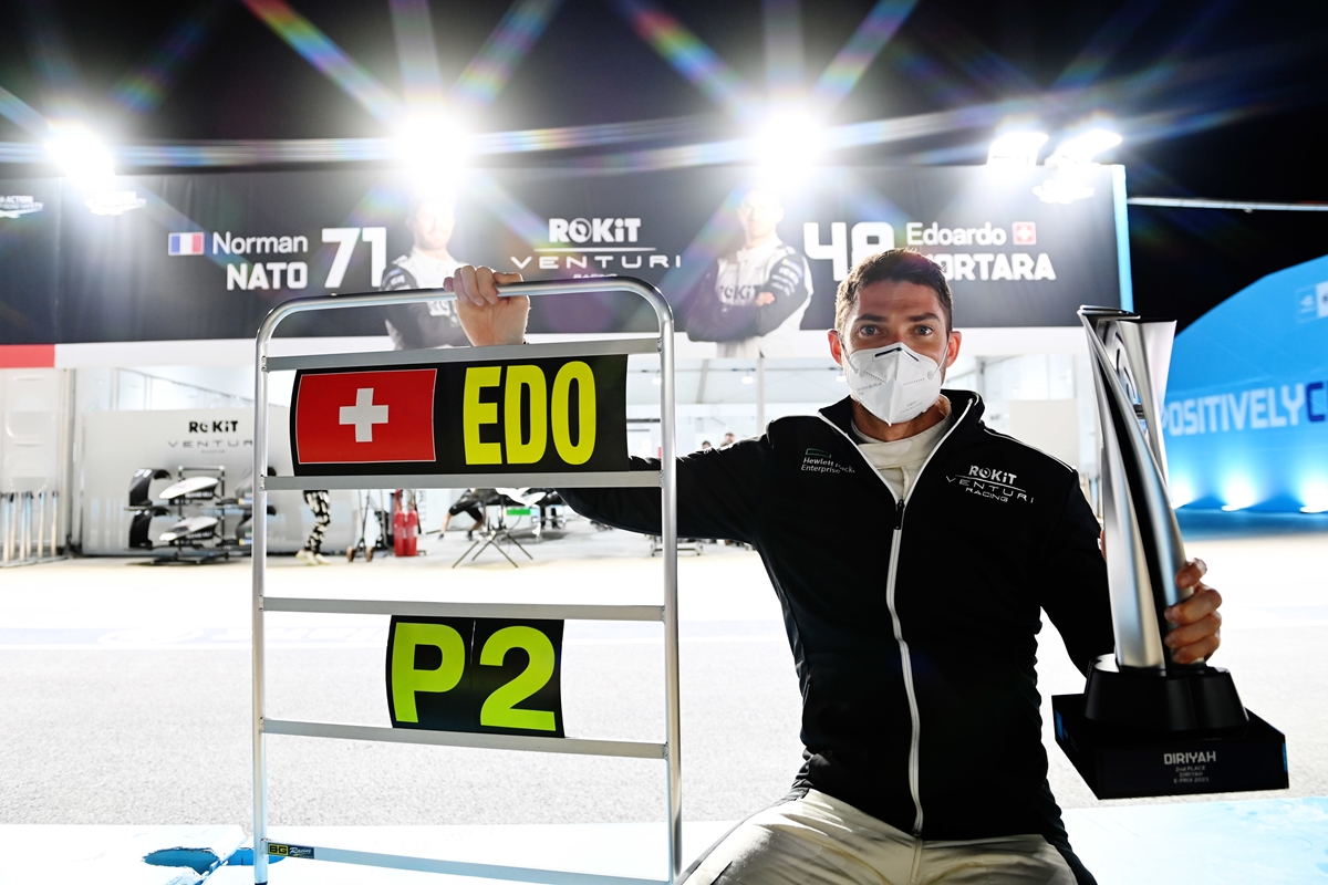 Edoardo-Mortara-Saudi-Arabia-podium