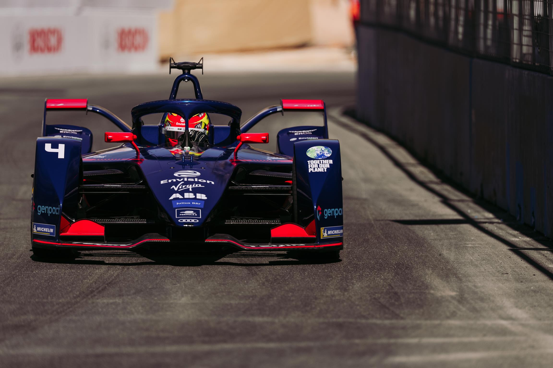 Robin-Frijns-Virgin-Diriyah