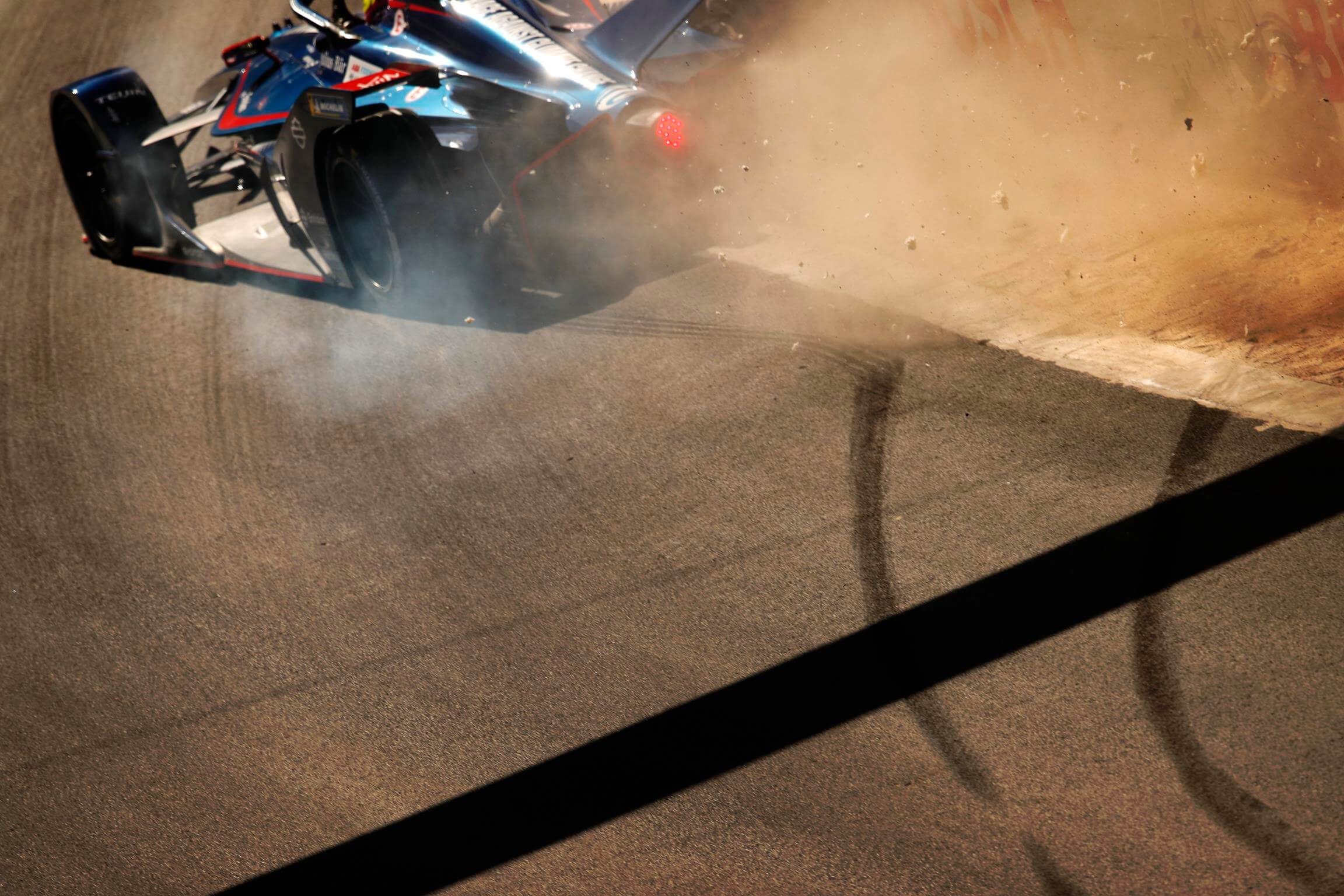 Formula-E-Sand-on-Track