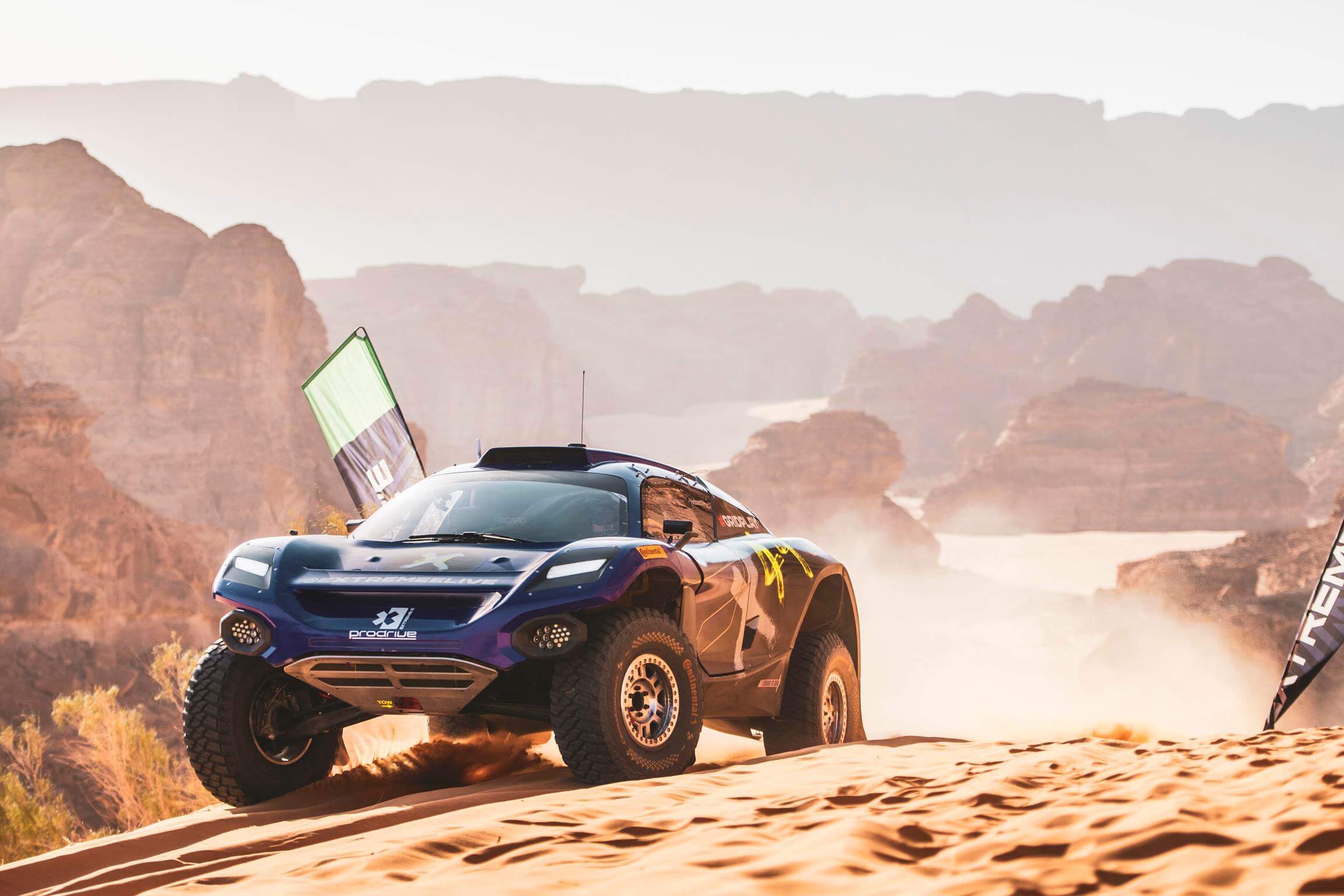 X44-Car-on-Hill-Extreme-E-Debut