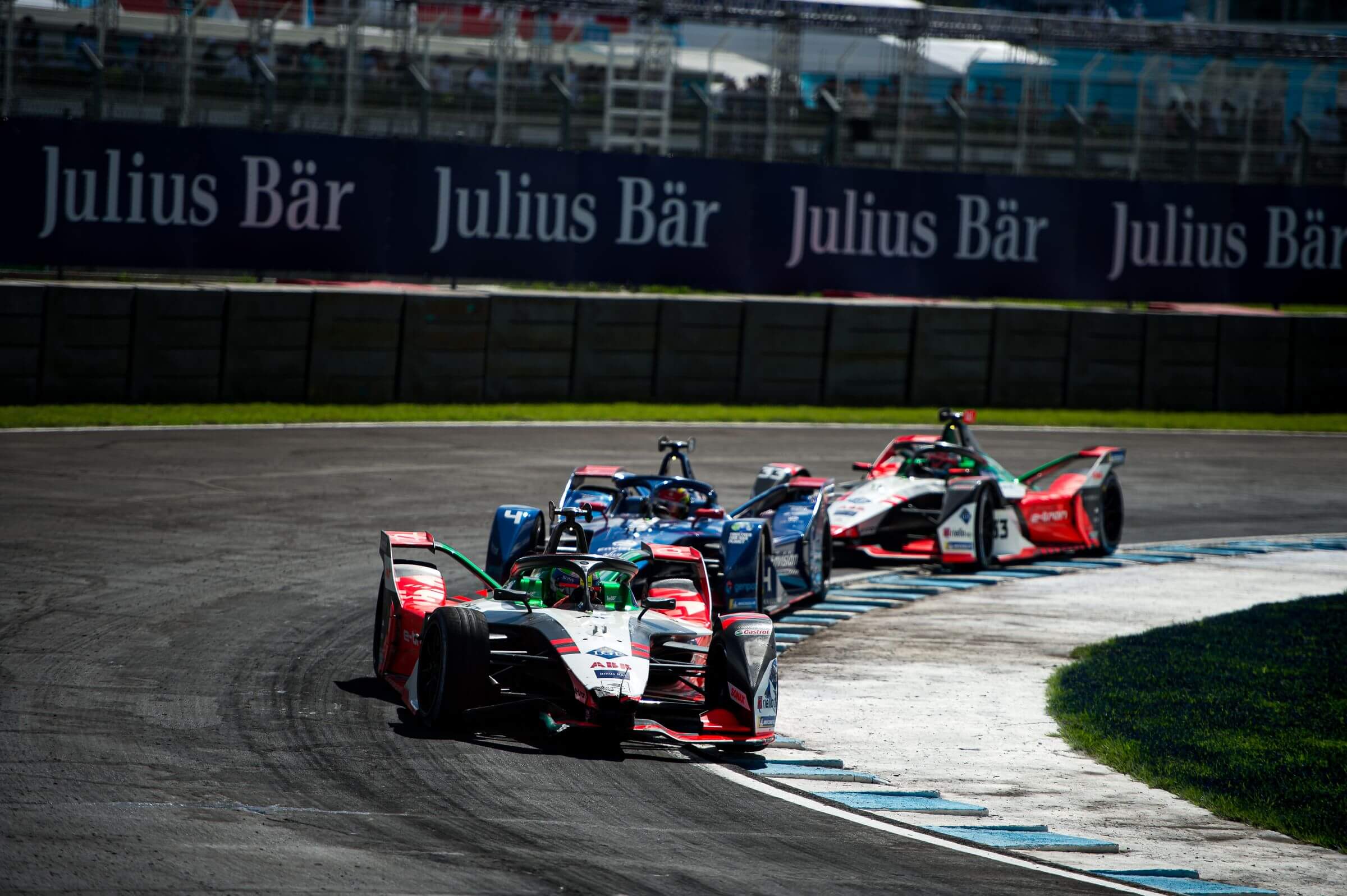 Lucas-di-Grassi-Puebla-damaged-Car