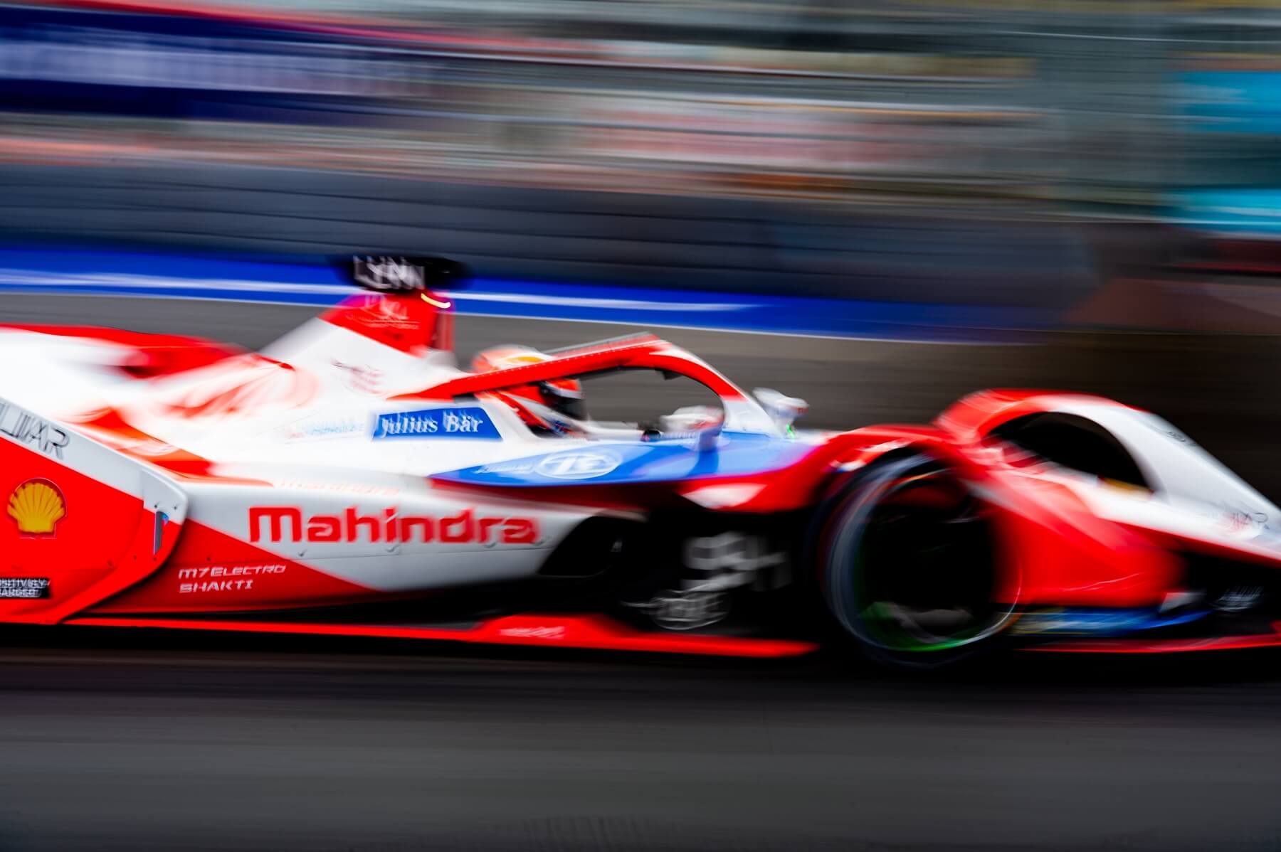 Alex-Lynn-Blur-Mahindra