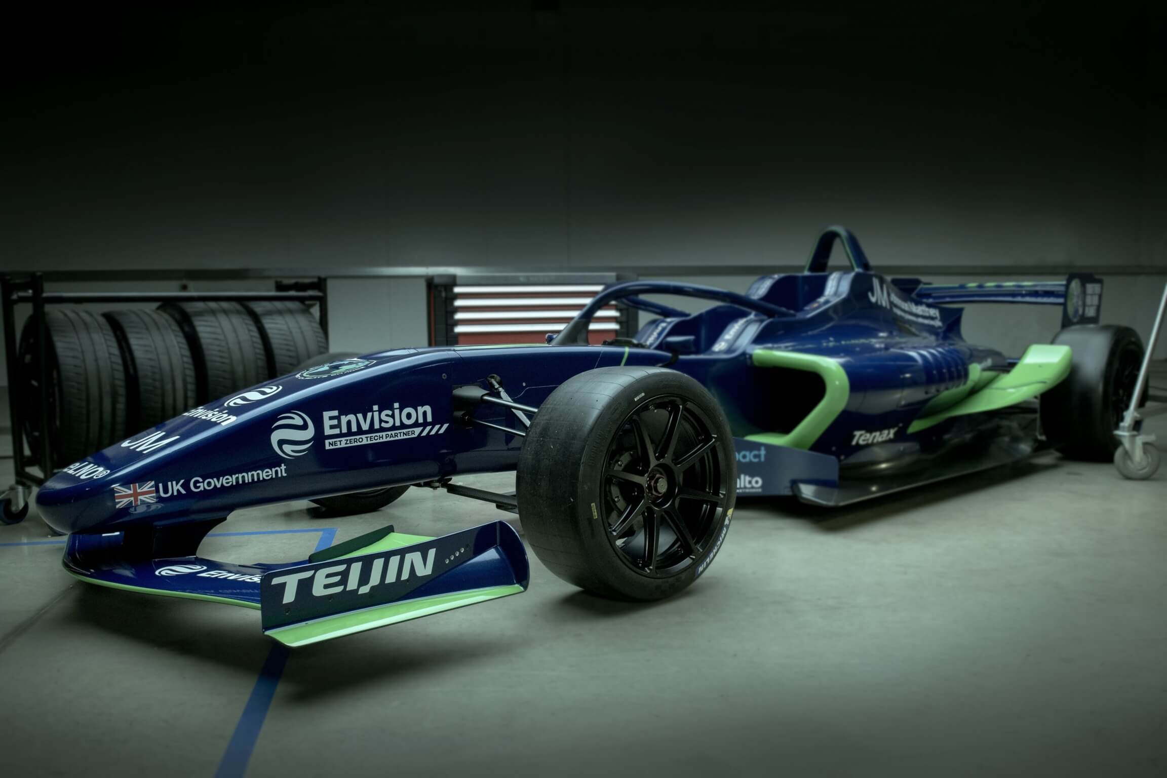 Formula-E-Two-Seater-Envision-Virgin-Racing-Johnson-Matthey
