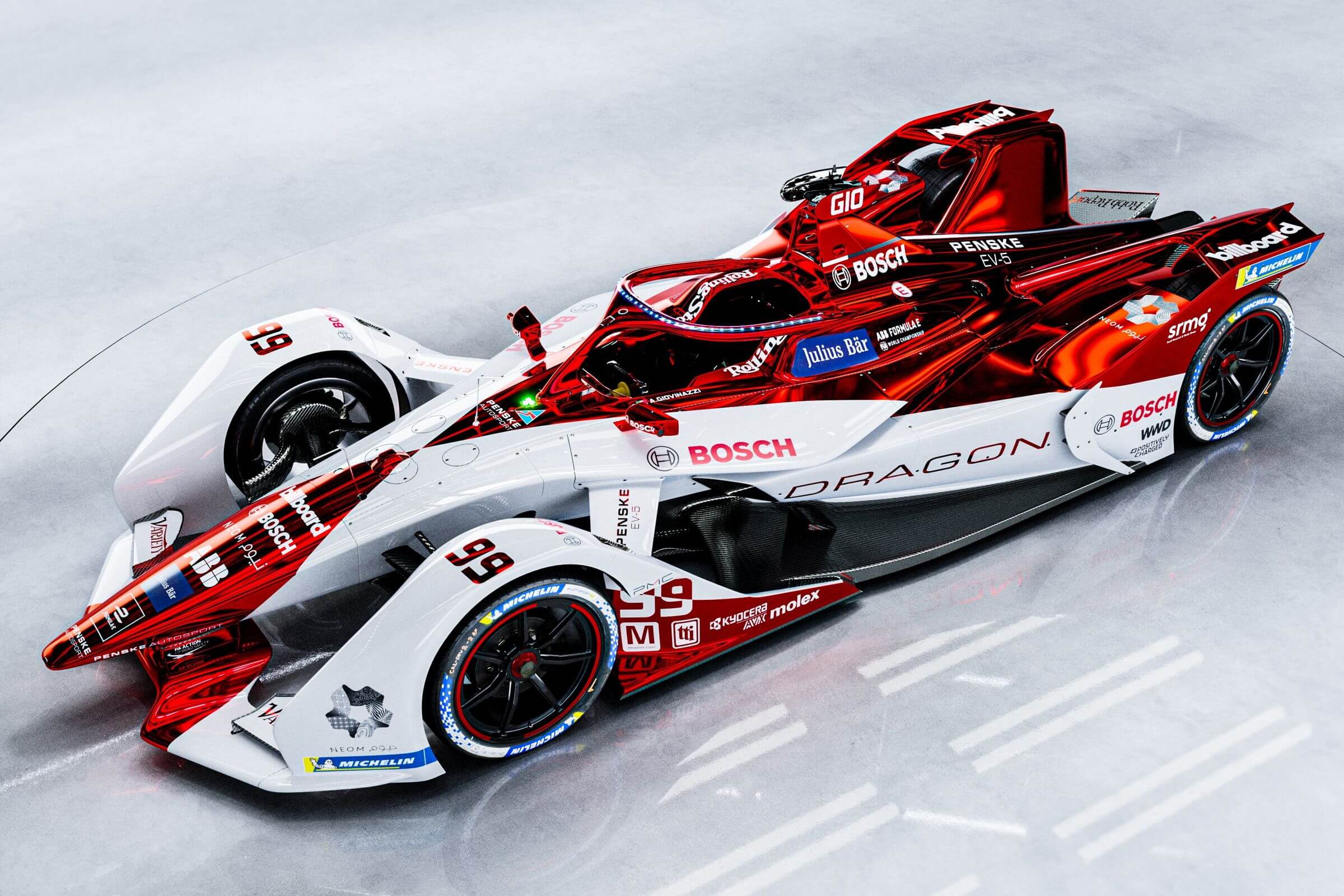 Erneut in Chromrot & mit Nummer 99: Dragon Penske Autosport zeigt  Formel-E-Auto für 2022 - e-Formel.de