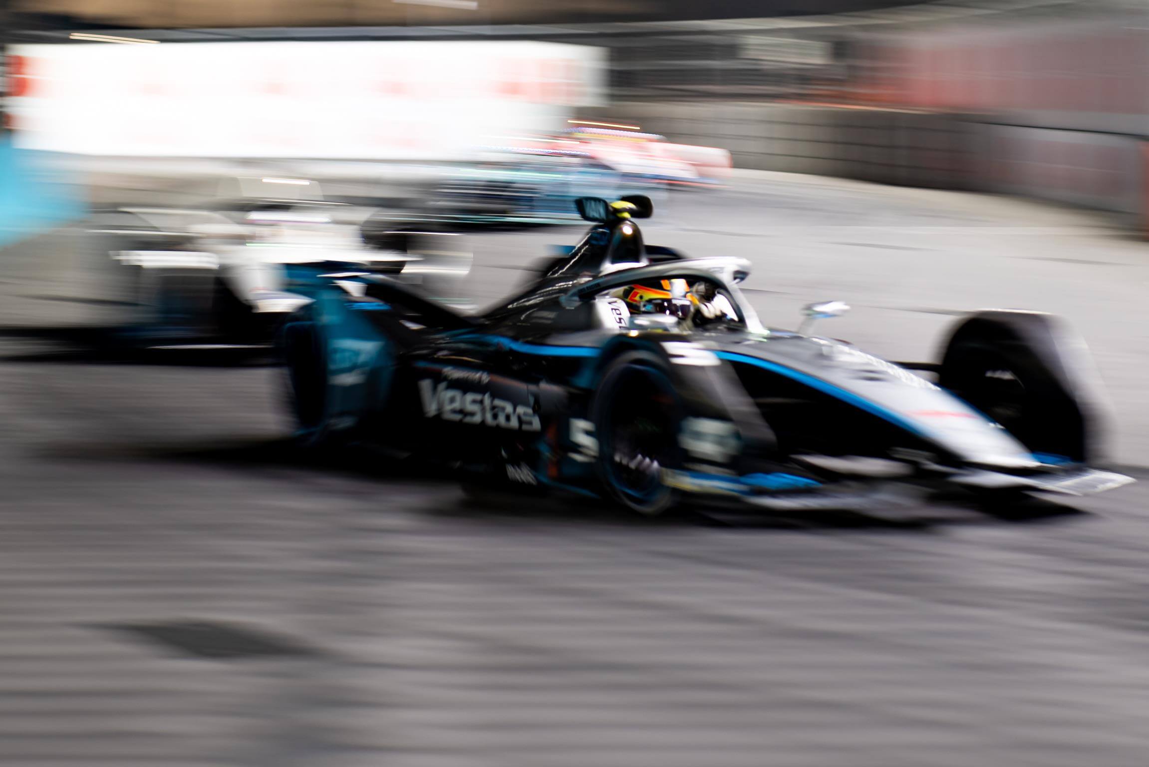 Stoffel-Vandoorne-London-2021