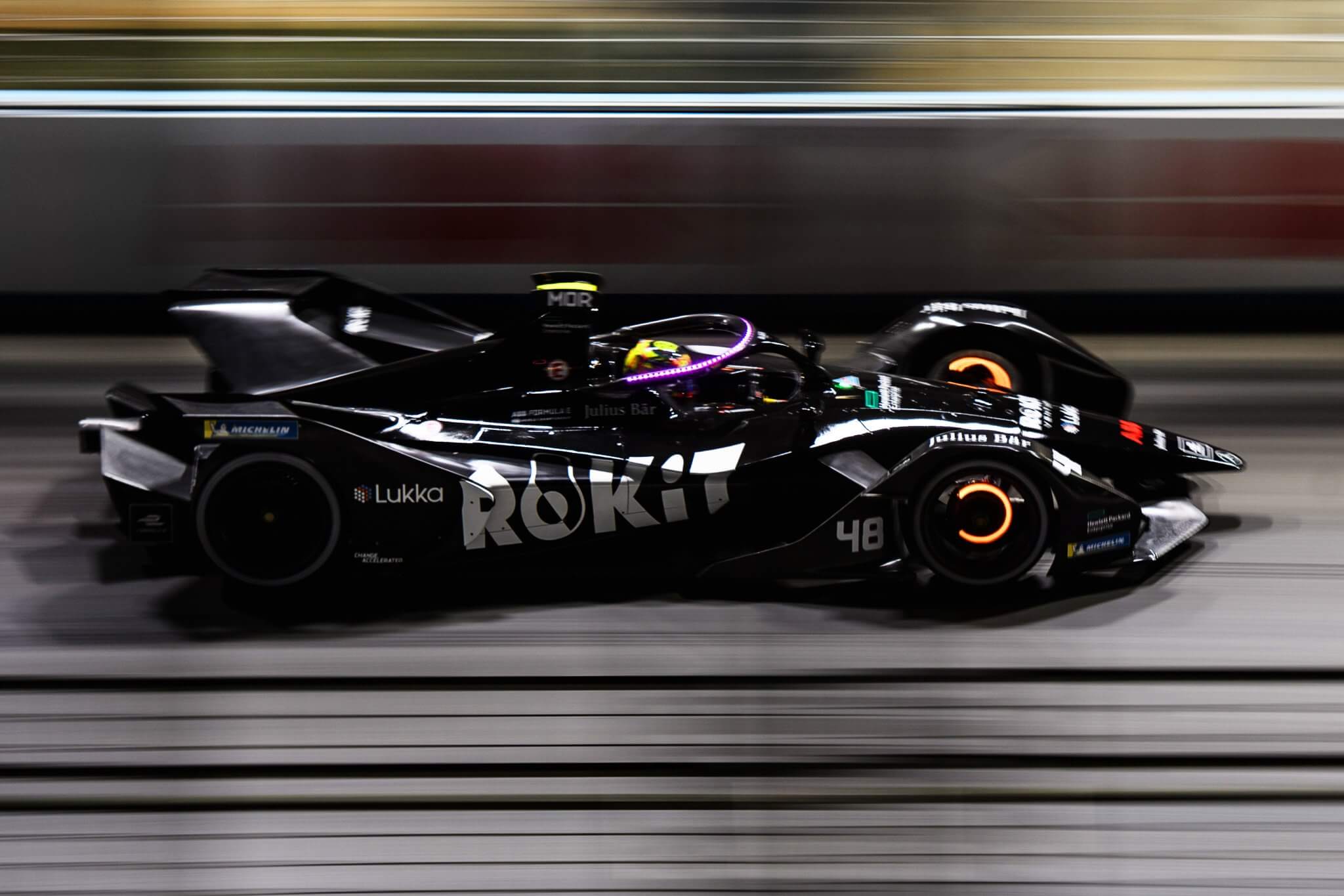 Edo-Mortara-Venturi-Night-Diriyah-Glowing-Brakes-Halo