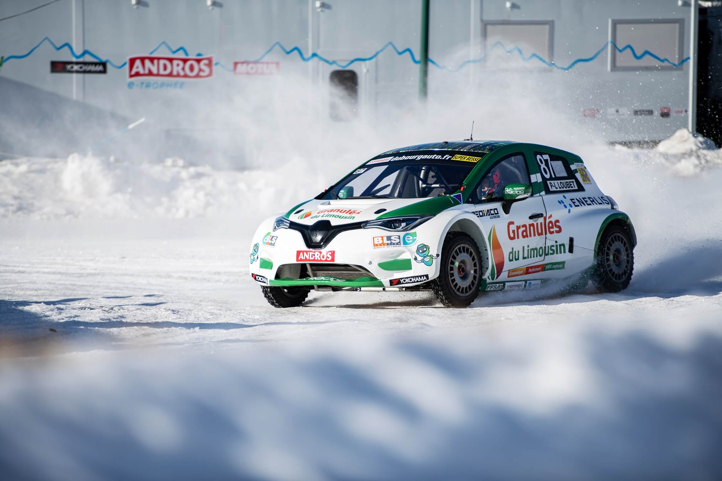 Car-87-Drift-Renault-Andros-Trophy
