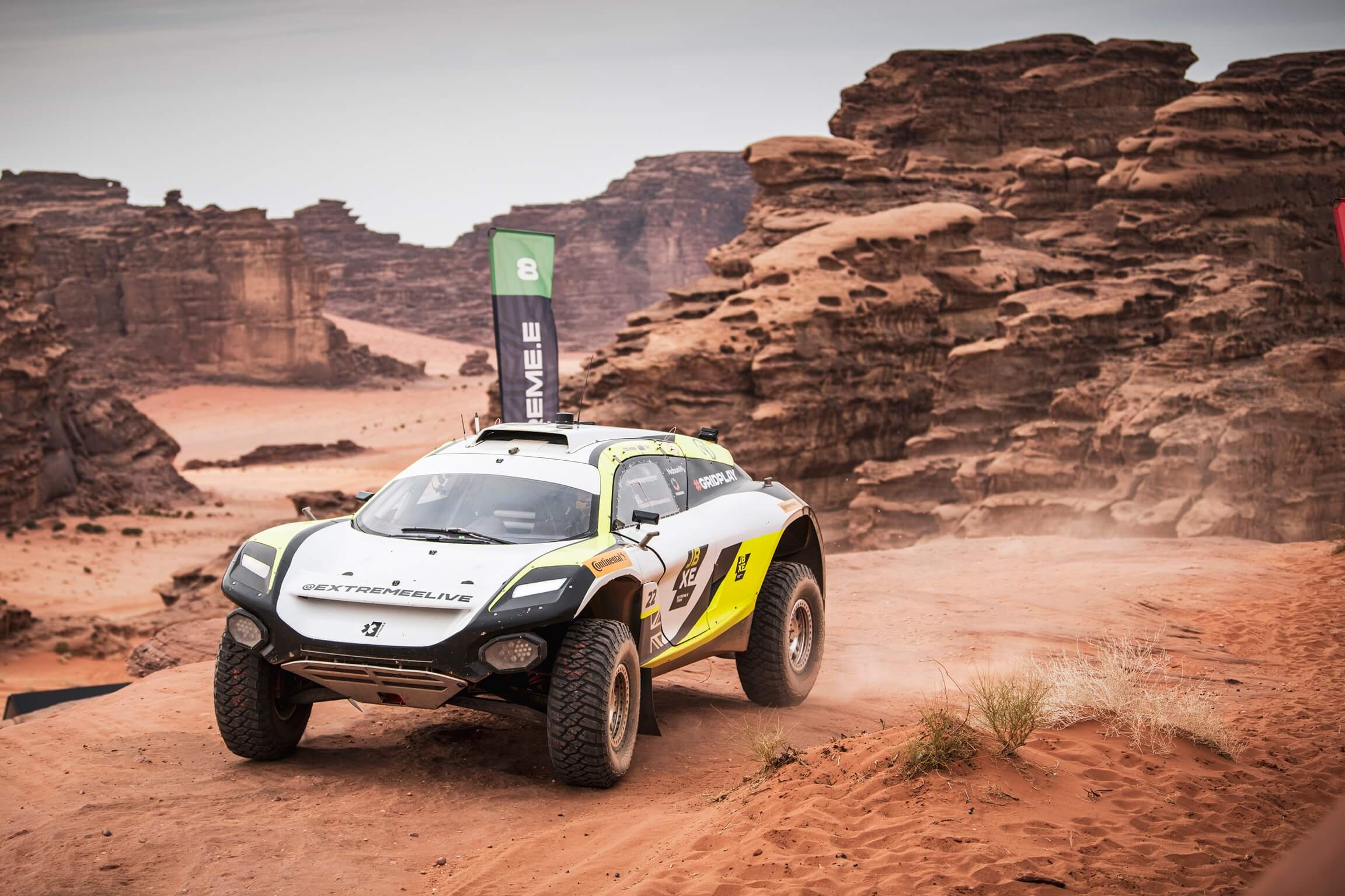 JBXE-Taylor-Hansen-Desert-X-Prix