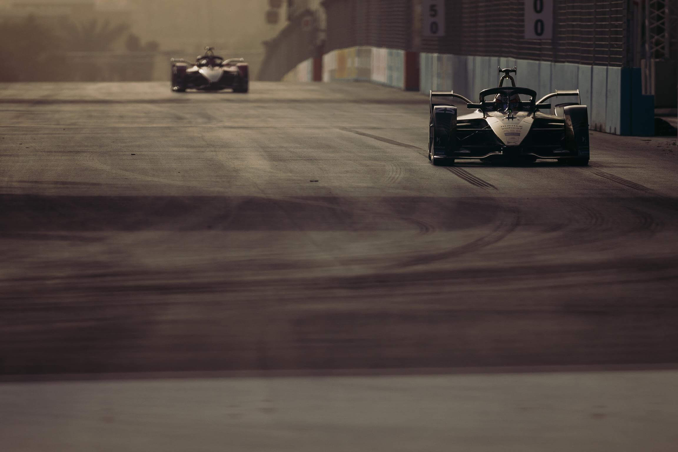 Formula-E-Season-Opener-Free-Practice-Diriyah