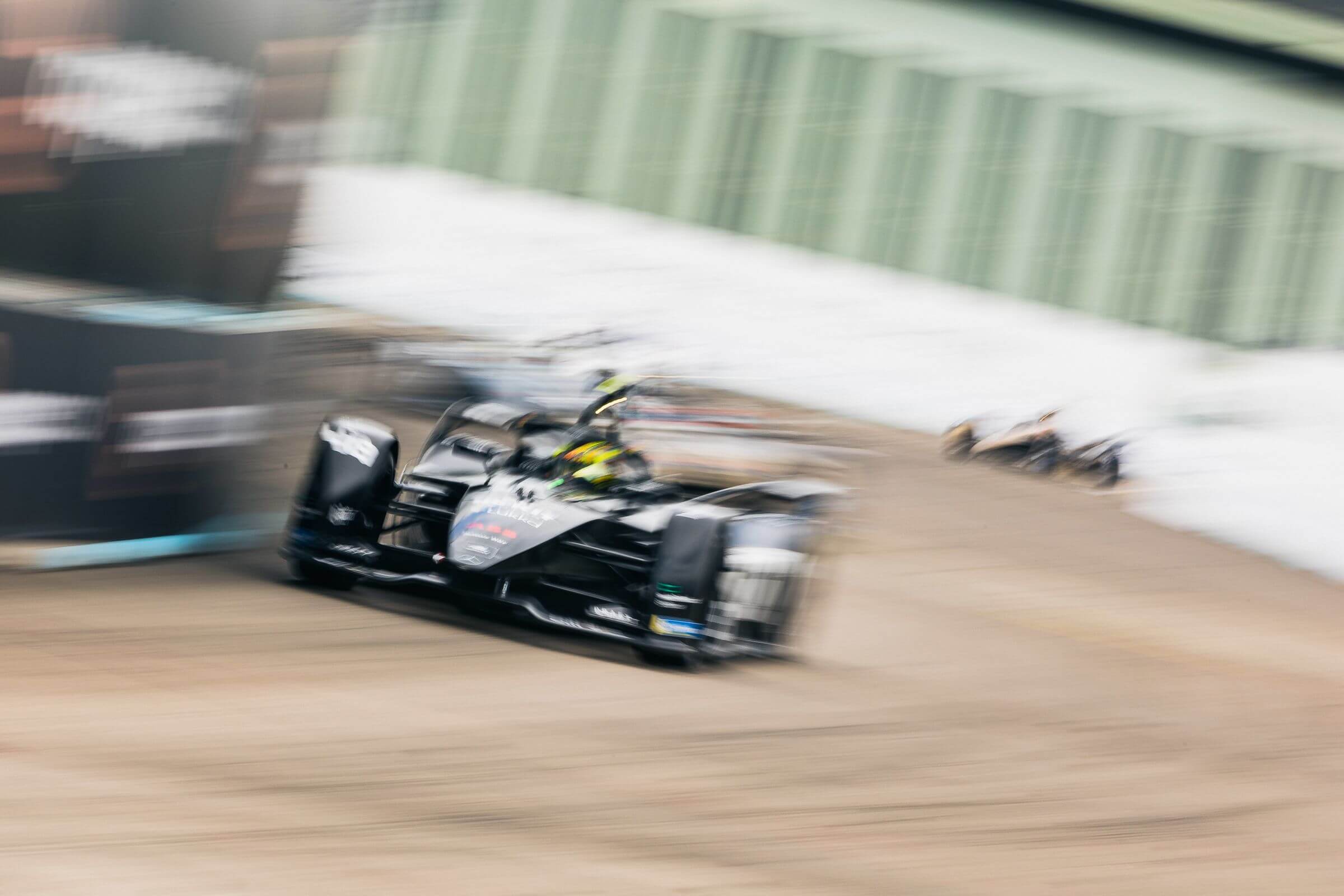 Edo-Mortara-blurred-Berlin-2022