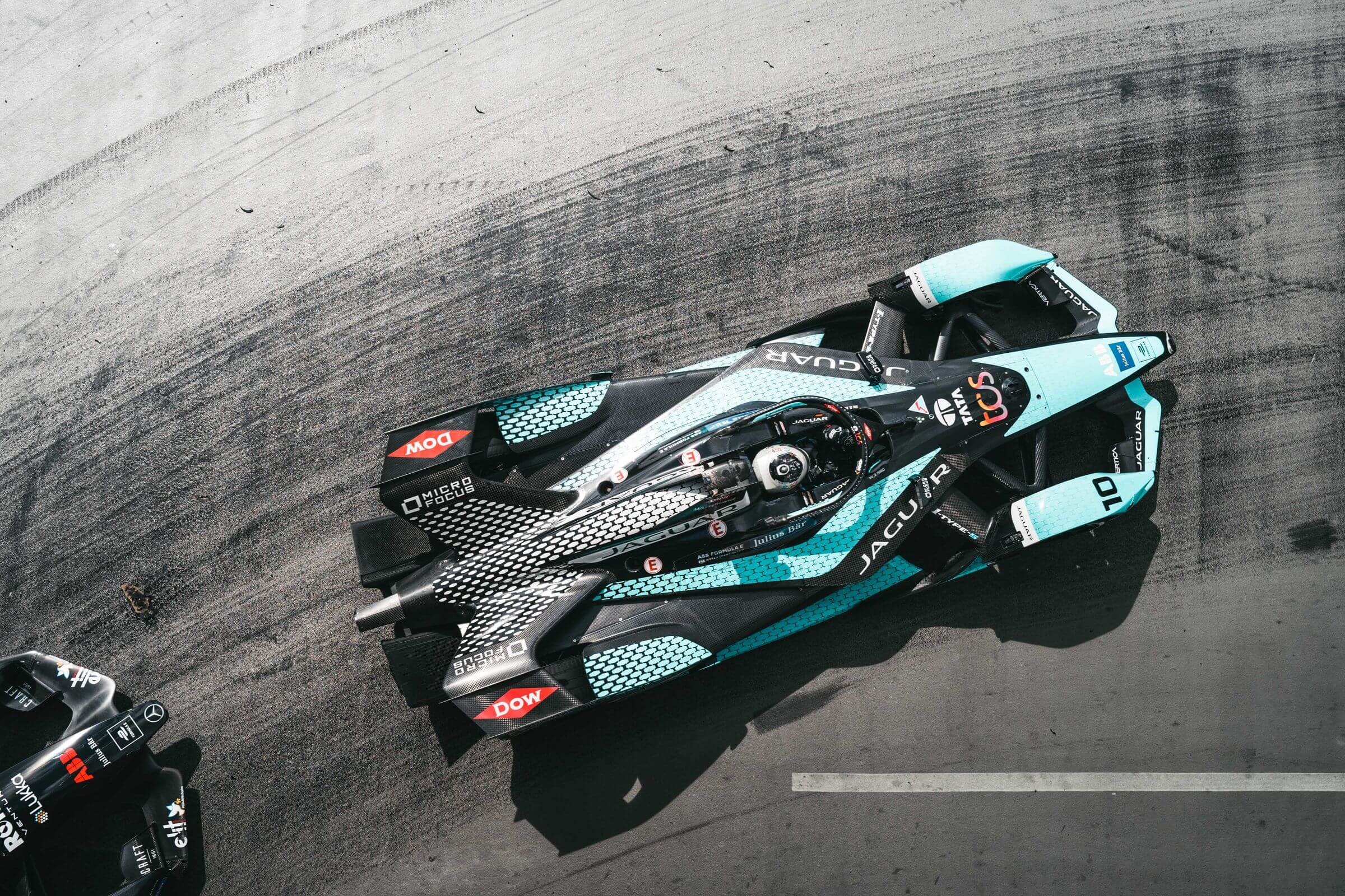 Sam-Bird-Formel-E-Jaguar-London-von-oben