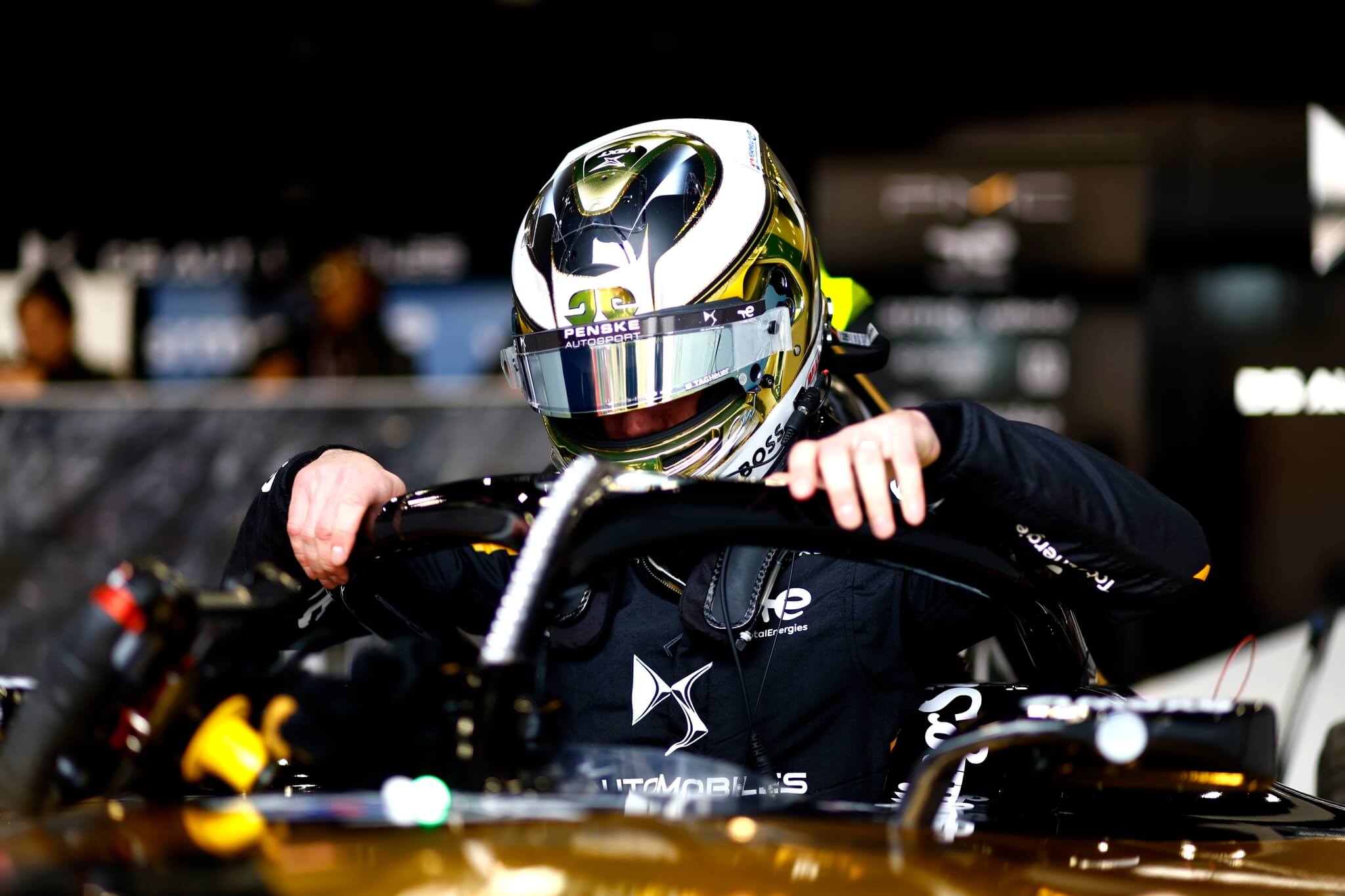 Jean-Eric-Vergne-Halo-Gen3-Helmet-Practice-Formula-E