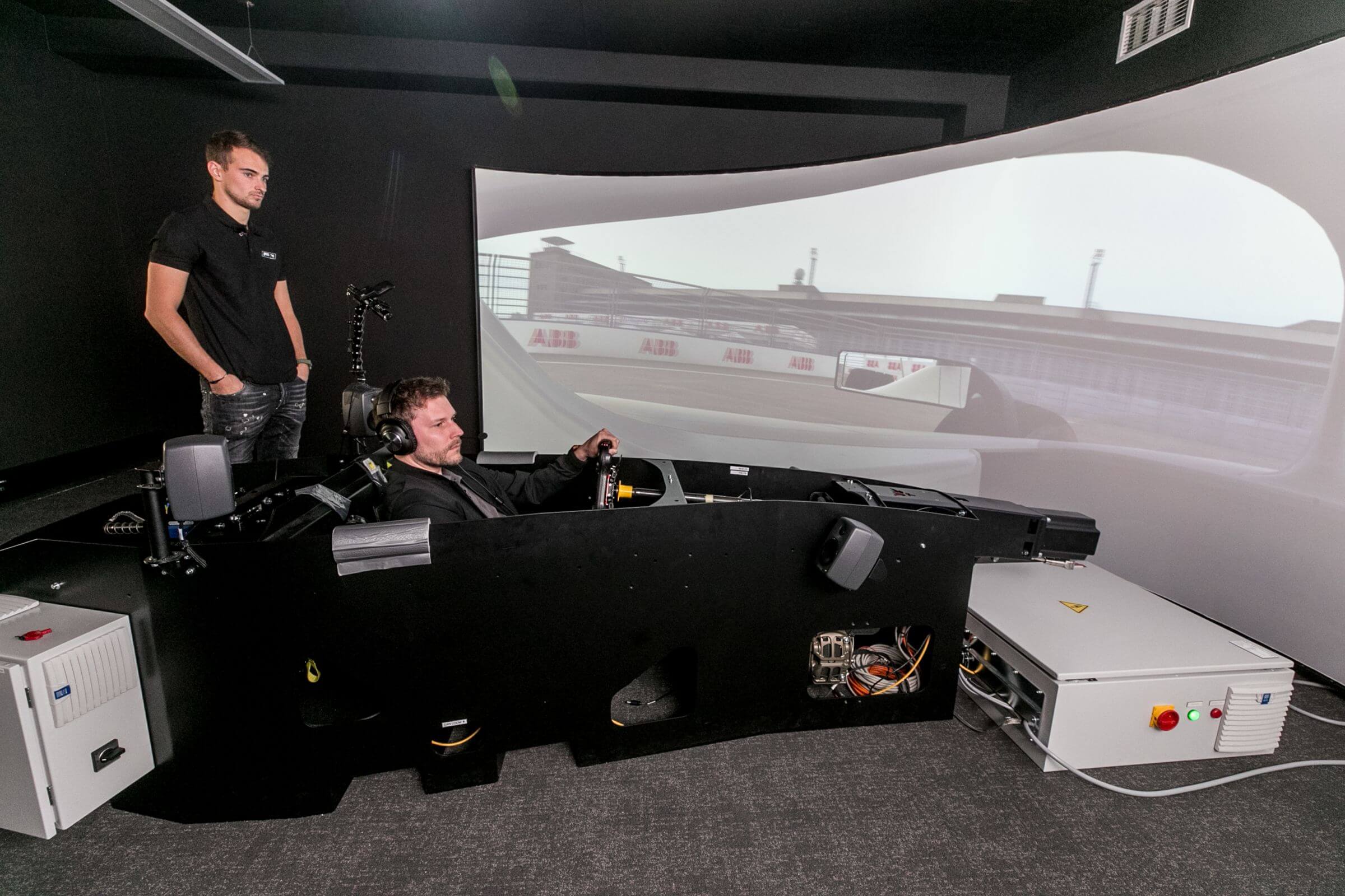 ABT-Formel-E-Simulator-Nico-Müller-Timo-Pape