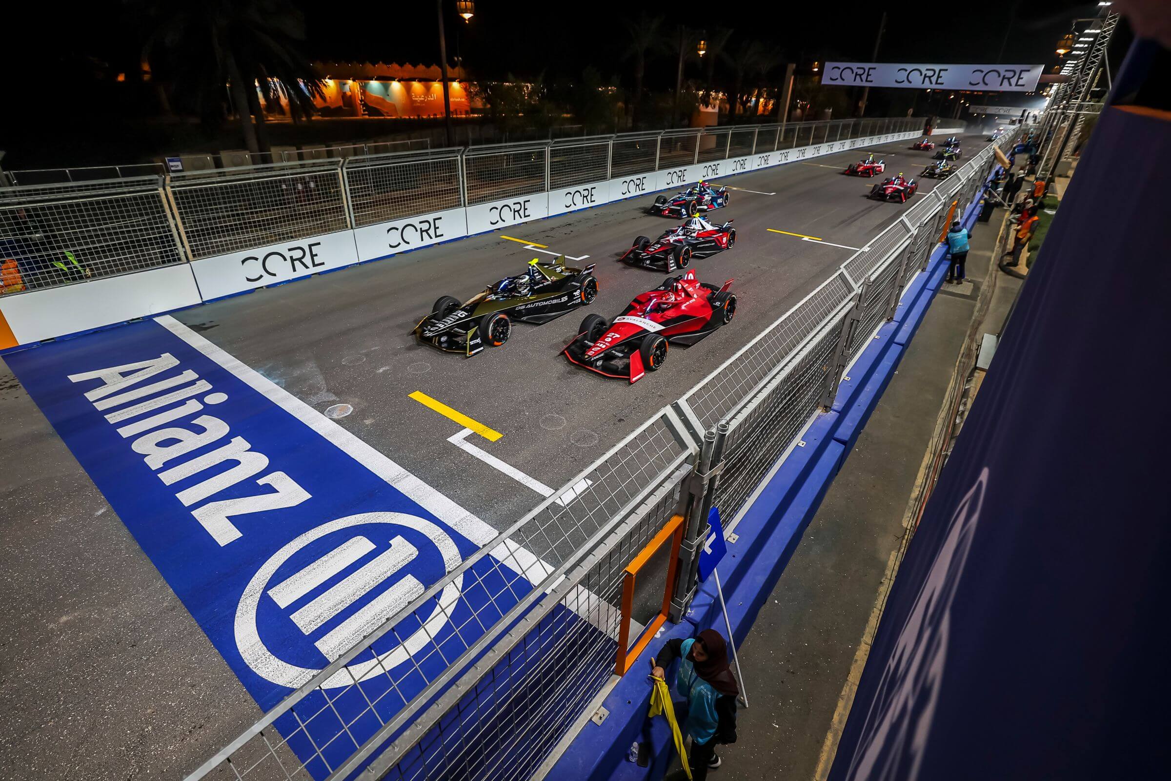 Race-Start-Diriyah-Core-E-Prix-DS-Andretti-Porsche-Vergne-Dennis-Felix-da-Costa