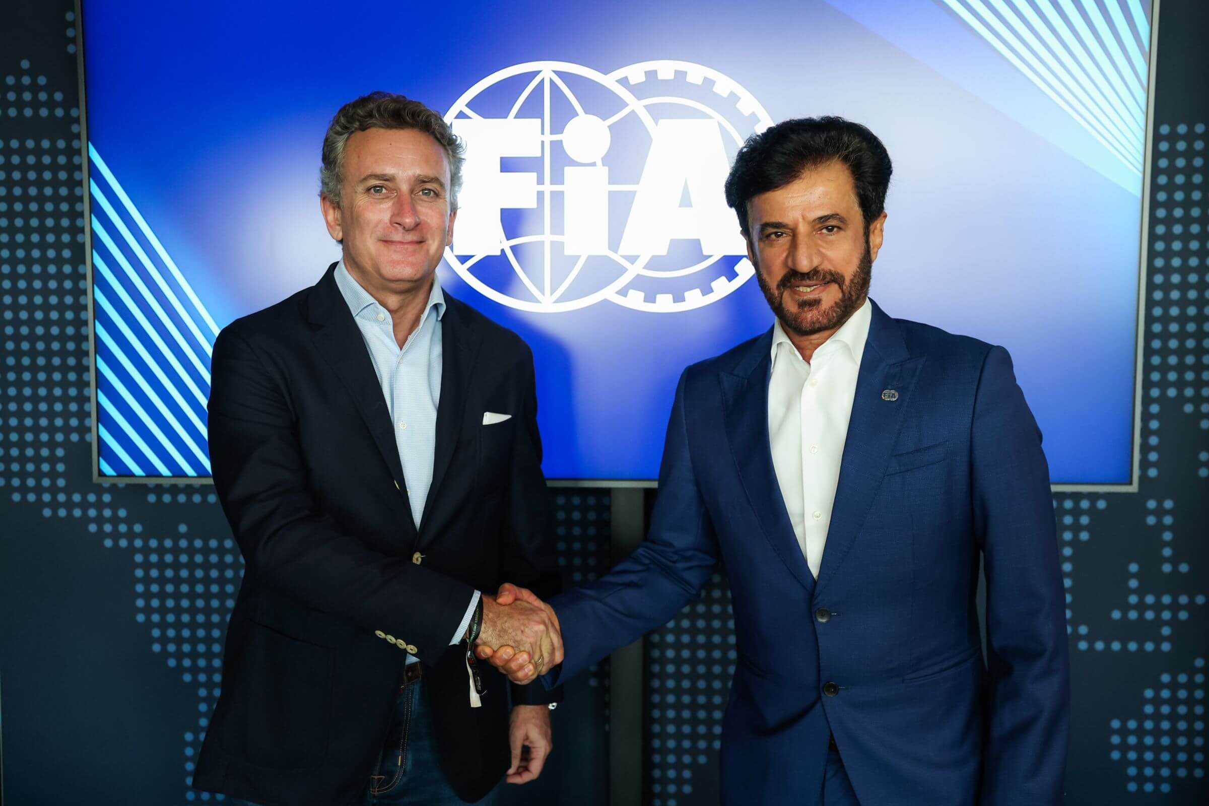 Alejandro-Agag-Mohammed-Ben-Sulayem-shake-Hands-Extreme-H